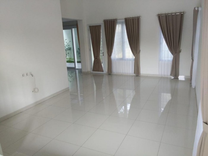 Rumah dijual di cluster Menteng Lippo Cikarang 